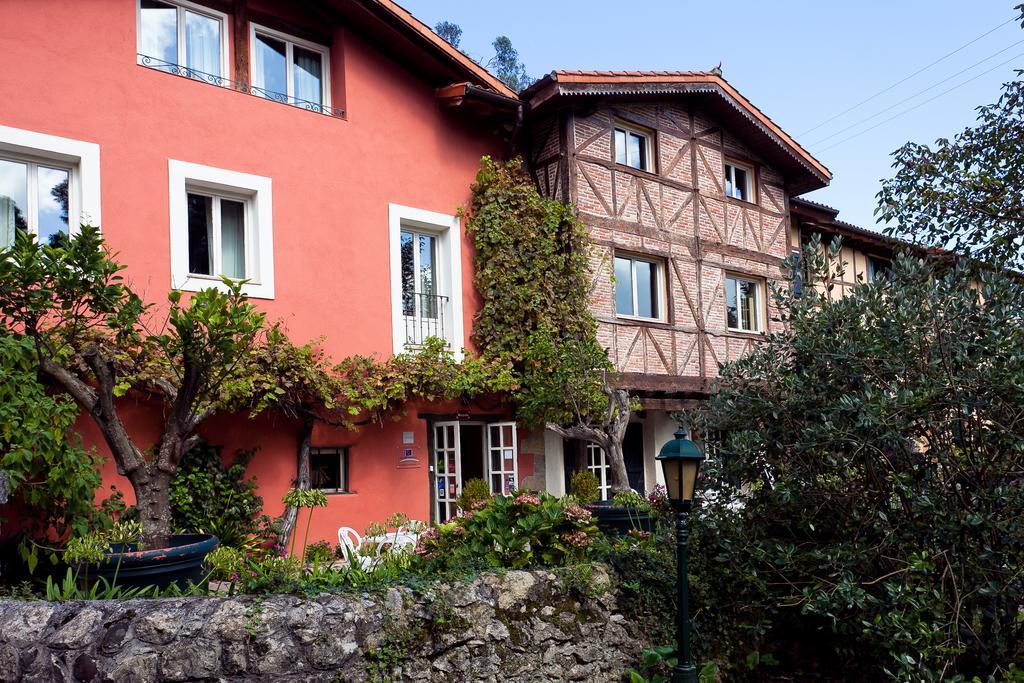Zubieta Hotel